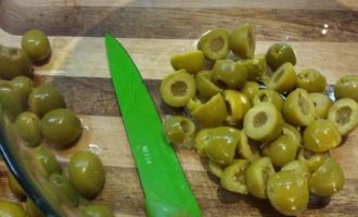 Салат из картофеля с оливками