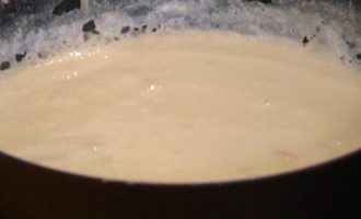 Треска в молочном соусе с петрушкой и укропом