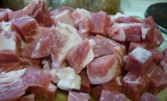 Мясо с оливковым рассолом